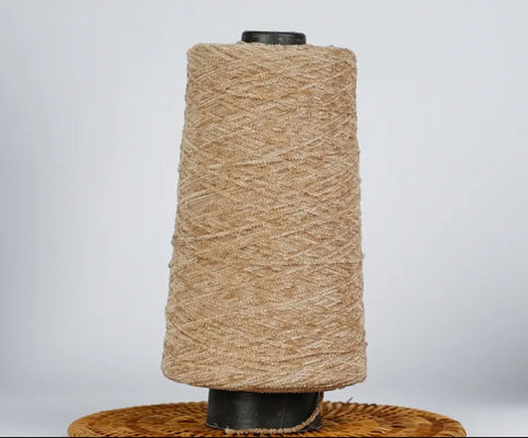 Kolorowe dzianiny z dzianiny Bernat Strip Polyester Fuzzy Velvet Chenille Yarn