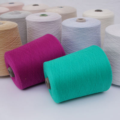 Wełna mieszana z poliesterem/akrylem Wysoki spandex Szczotkowane przędzy mieszane masowe Miękkie 5Ply 35% Wielkości dziane Mleko masowe Przędza akrylowa do dziania